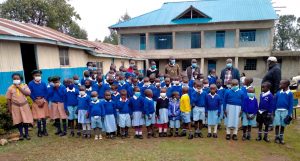 Die Schule bietet eine Zuhause und gute Schuldbildung in Kenia